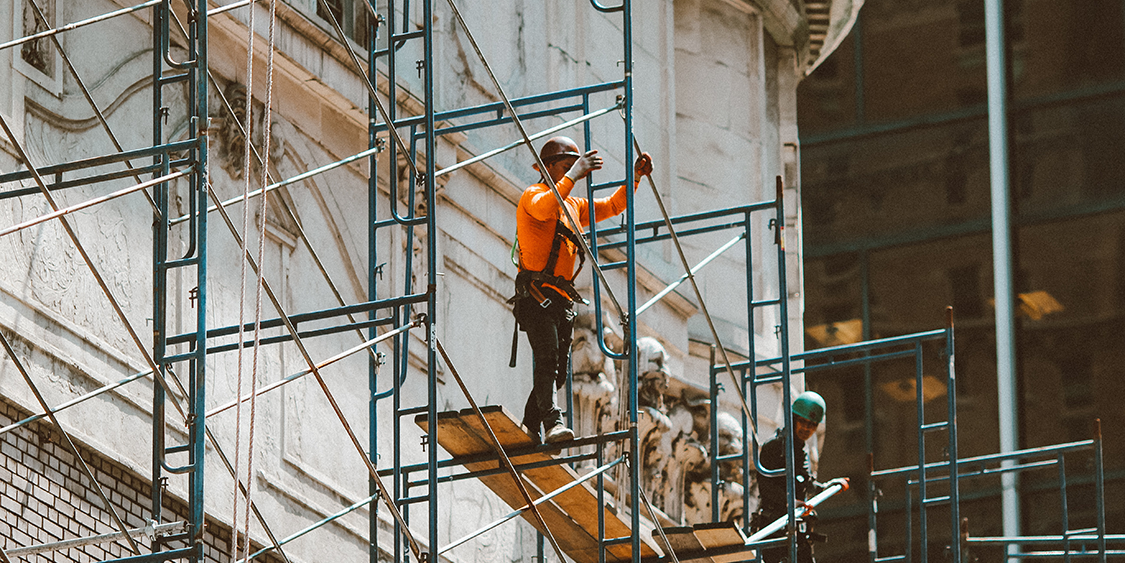 How Construction Workers Can Stay Safe While Doing Scaffolding Work
