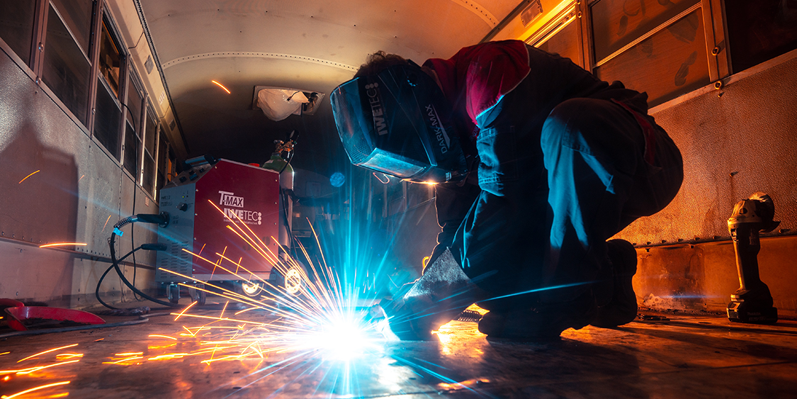 7 Tips for How Workers Can Work Safely When Welding on a Worksite